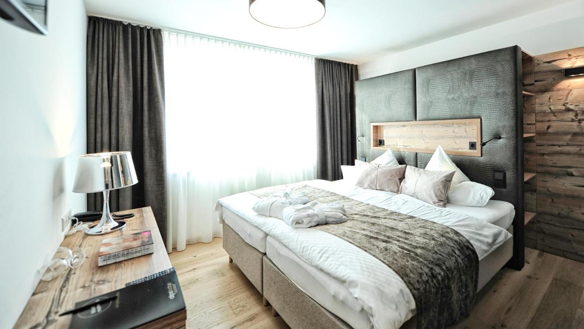 Alps Lodge Фис Стая снимка
