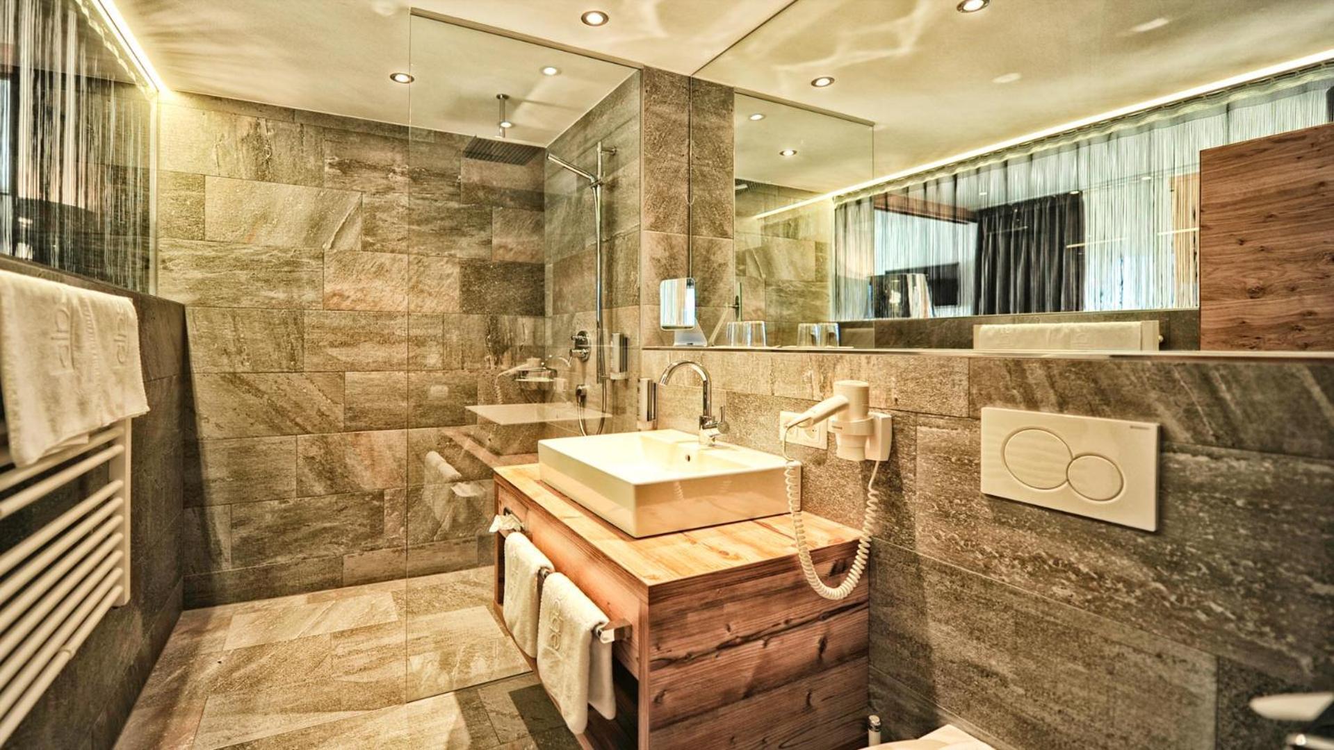 Alps Lodge Фис Стая снимка